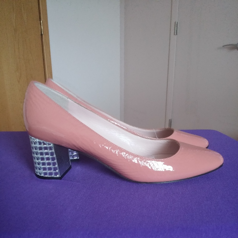Brand new Kate Spade Pumps Pumpkin Demi Crystal